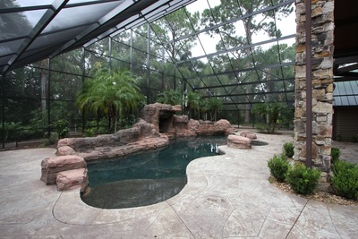 Pool Enclosures Lakeland FL: A Surprise Solution for Cold Weather?