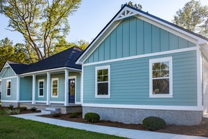 Can a Vinyl Siding Contractor Make Your Home More Energy Efficient?